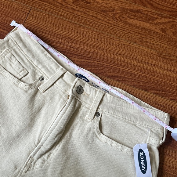Old Navy High Rise OG Shorts - Picture 3 of 5